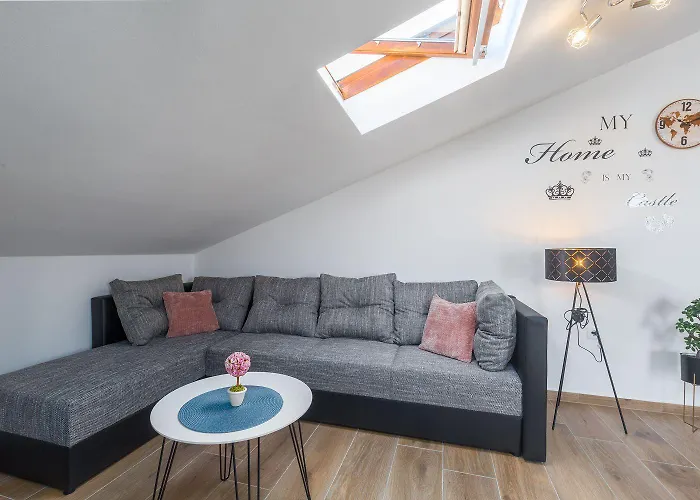 Апартаменты Modernes Nur 250 Meter Zum Mit Privatem Balkon, Grill, Wifi Пореч