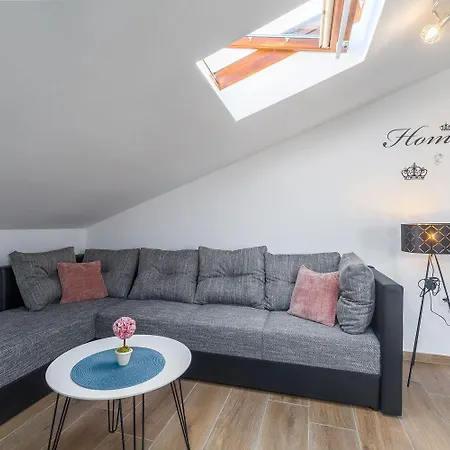 公寓 Modernes Nur 250 Meter Zum Mit Privatem Balkon, Grill, Wifi 波雷奇